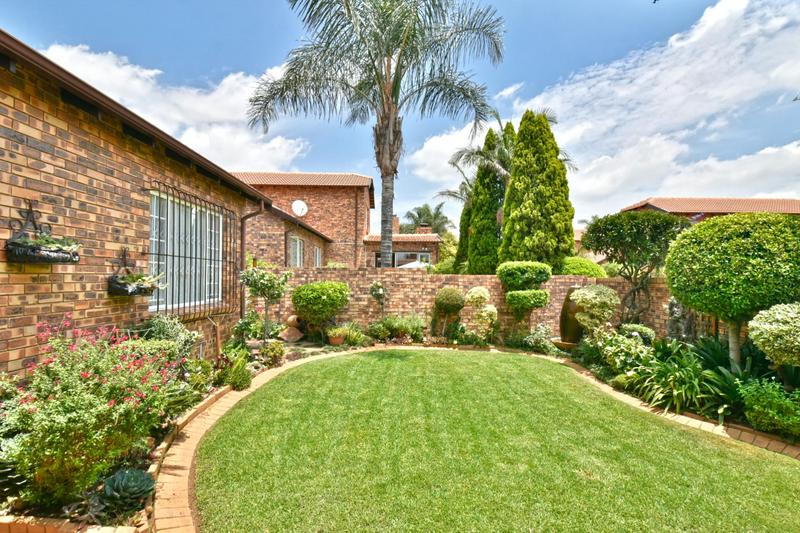 4 Bedroom Property for Sale in Randpark Ridge Gauteng