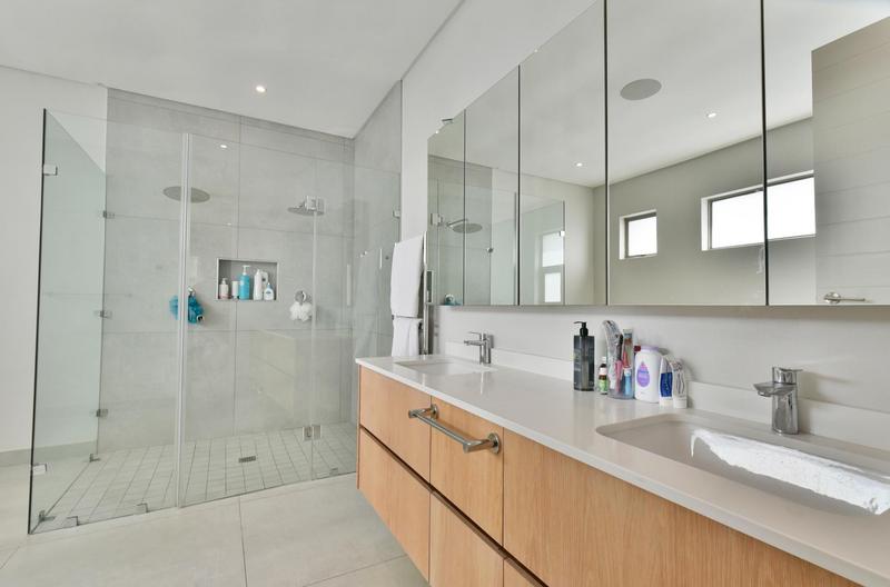 4 Bedroom Property for Sale in Morningside Gauteng