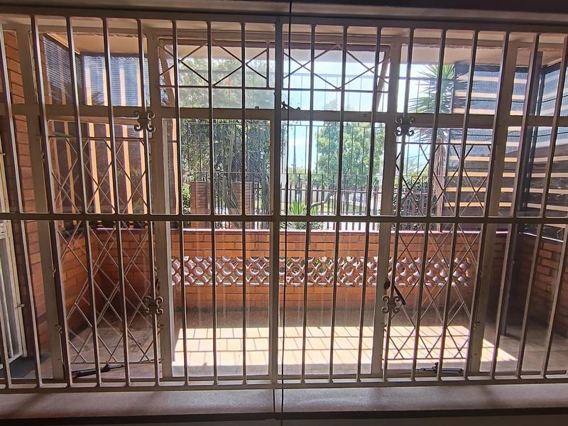 To Let 2 Bedroom Property for Rent in Sunnyridge Gauteng