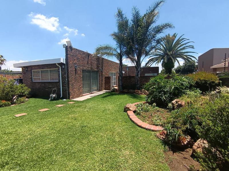 4 Bedroom Property for Sale in Sunward Park Gauteng