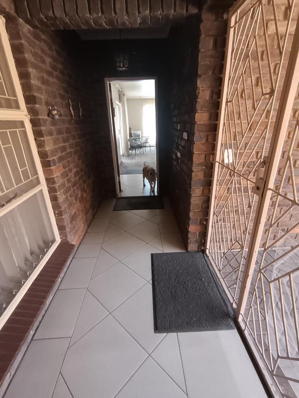 4 Bedroom Property for Sale in Sunward Park Gauteng