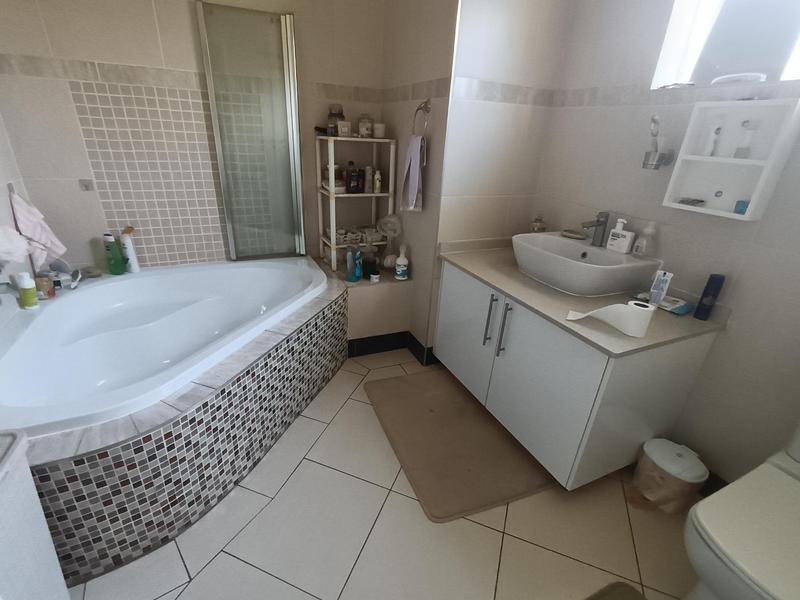 4 Bedroom Property for Sale in Sunward Park Gauteng