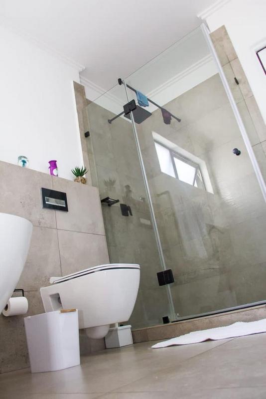 To Let 2 Bedroom Property for Rent in Sandton Central Gauteng