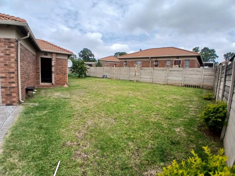 3 Bedroom Property for Sale in Olievenhoutbosch Gauteng