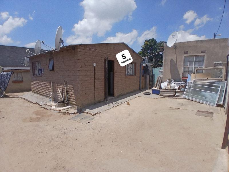 9 Bedroom Property for Sale in Olievenhoutbosch Gauteng