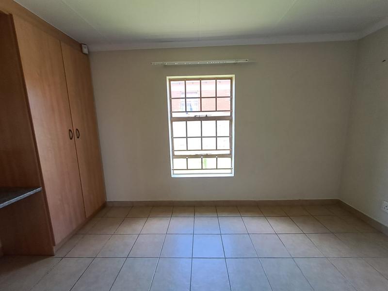 3 Bedroom Property for Sale in Olievenhoutbosch Gauteng