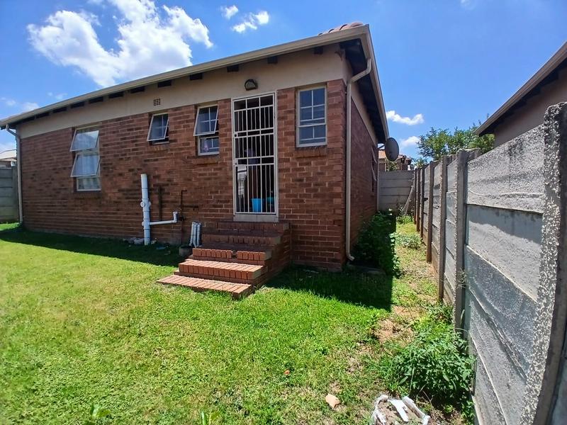 3 Bedroom Property for Sale in Olievenhoutbosch Gauteng