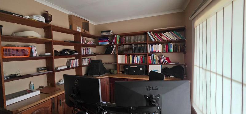 5 Bedroom Property for Sale in Muldersdrift Gauteng