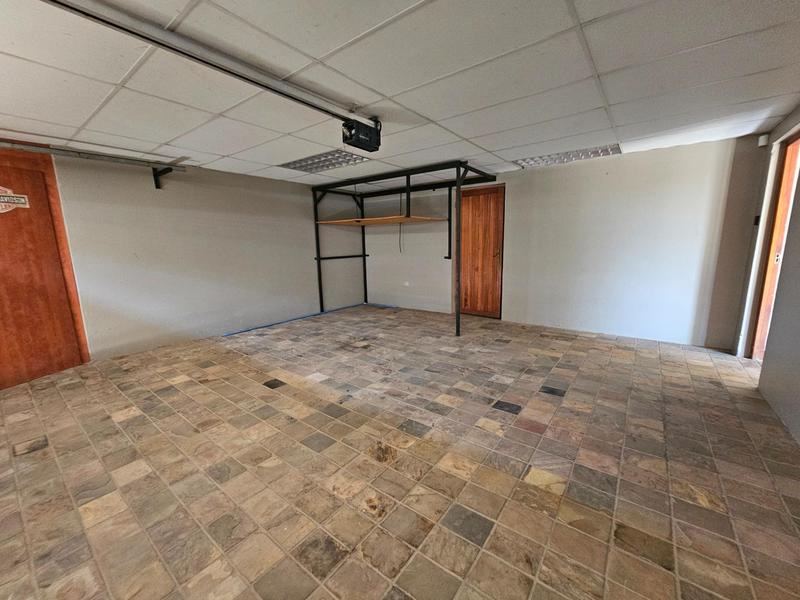 6 Bedroom Property for Sale in Muldersdrift Gauteng