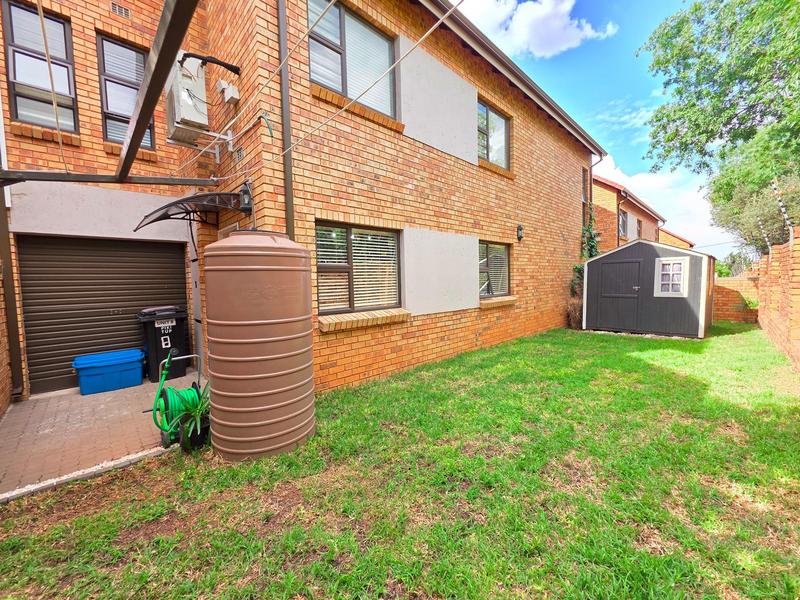 3 Bedroom Property for Sale in Honeydew Ridge Gauteng