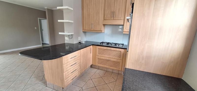 3 Bedroom Property for Sale in Nieuw Muckleneuk Gauteng