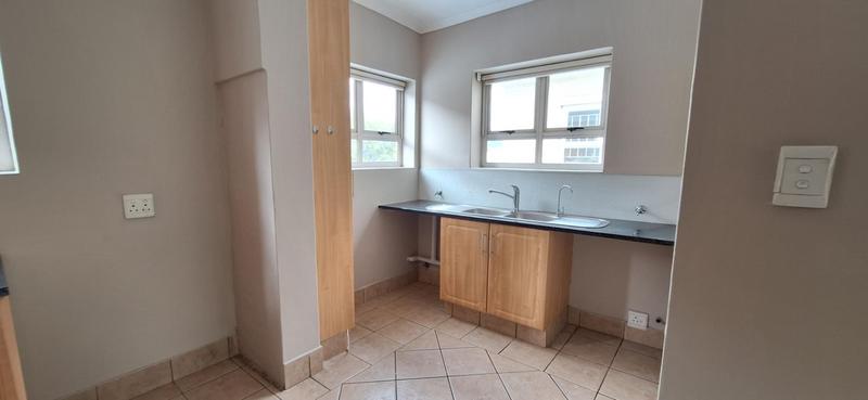 3 Bedroom Property for Sale in Nieuw Muckleneuk Gauteng