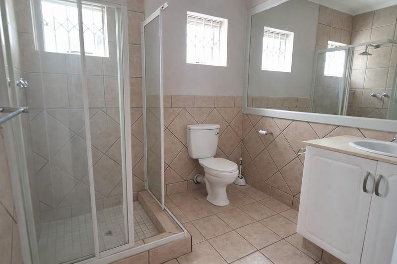 3 Bedroom Property for Sale in Nieuw Muckleneuk Gauteng