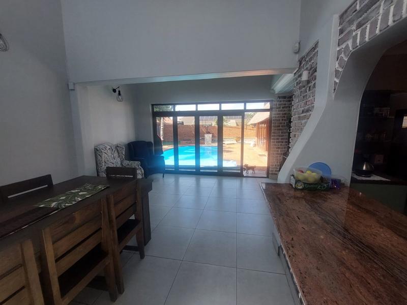 5 Bedroom Property for Sale in Greenhills Gauteng