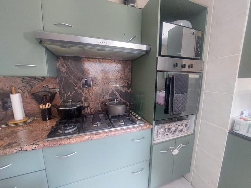 5 Bedroom Property for Sale in Greenhills Gauteng