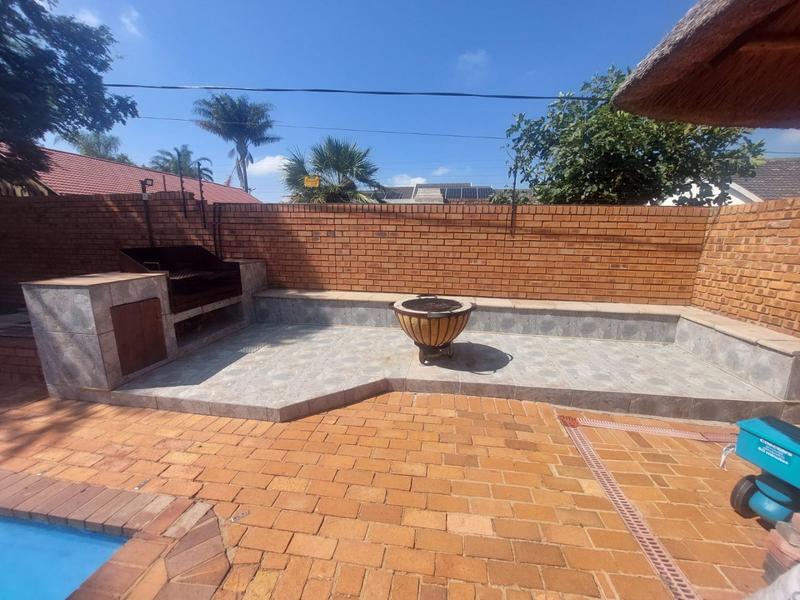 5 Bedroom Property for Sale in Greenhills Gauteng