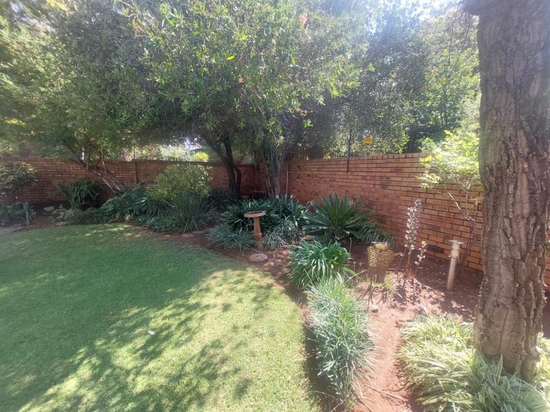 5 Bedroom Property for Sale in Greenhills Gauteng