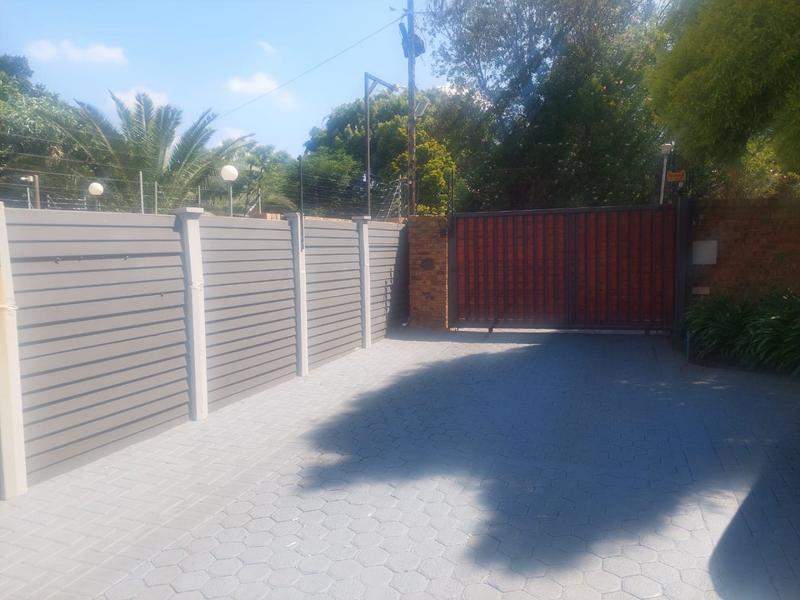 5 Bedroom Property for Sale in Greenhills Gauteng