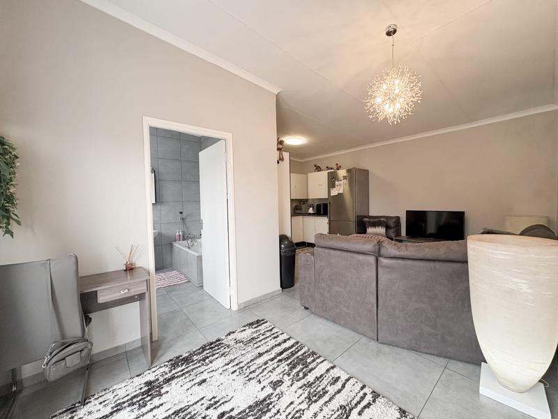 4 Bedroom Property for Sale in Wannenburghoogte Gauteng