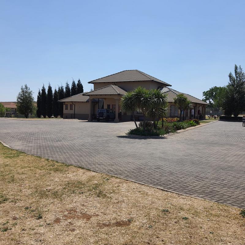 To Let 3 Bedroom Property for Rent in Parkrand Gauteng
