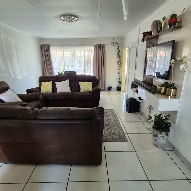 To Let 3 Bedroom Property for Rent in Parkrand Gauteng