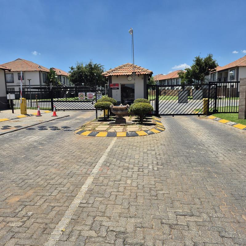 To Let 3 Bedroom Property for Rent in Parkrand Gauteng
