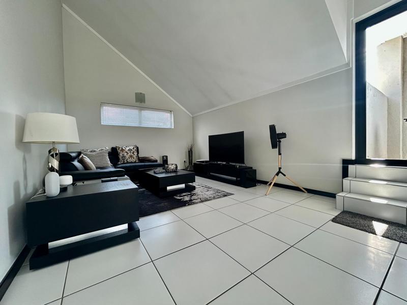 To Let 2 Bedroom Property for Rent in Paulshof Gauteng