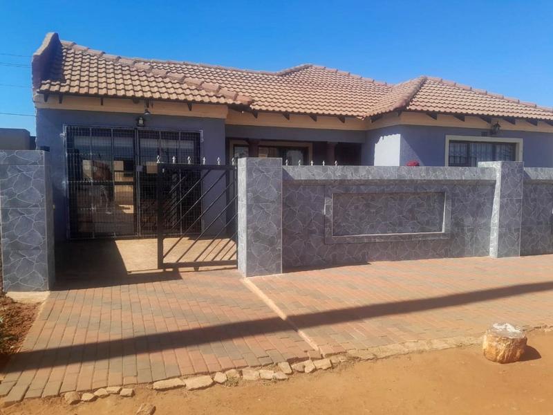 2 Bedroom Property for Sale in Zonkezizwe Gauteng