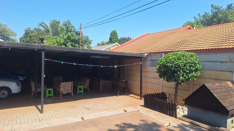 4 Bedroom Property for Sale in Hesteapark Gauteng