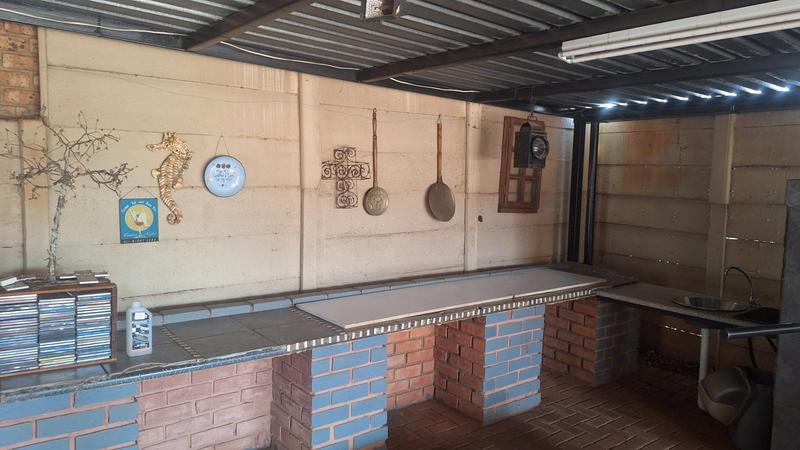 4 Bedroom Property for Sale in Hesteapark Gauteng