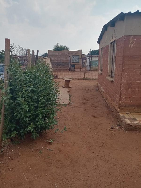 2 Bedroom Property for Sale in Katlehong South Gauteng