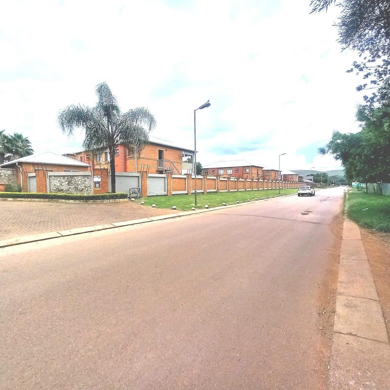 2 Bedroom Property for Sale in Andeon Gauteng