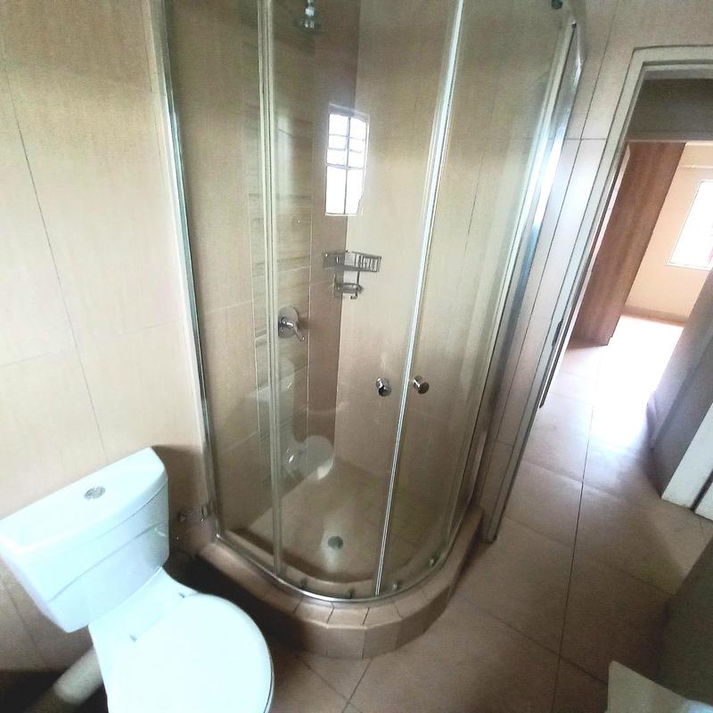 2 Bedroom Property for Sale in Andeon Gauteng