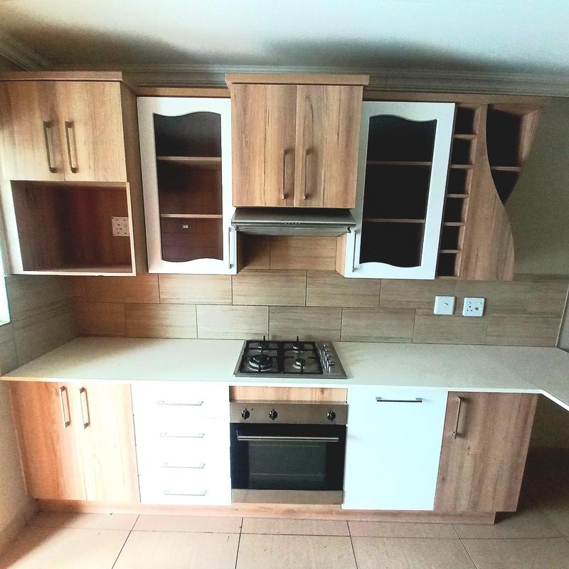2 Bedroom Property for Sale in Andeon Gauteng