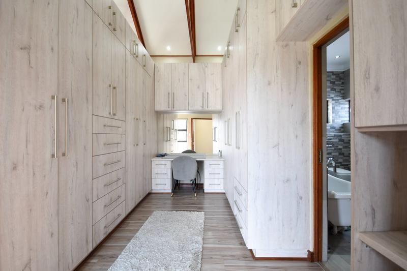 4 Bedroom Property for Sale in Midstream Estate Gauteng