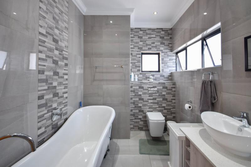 4 Bedroom Property for Sale in Midstream Estate Gauteng