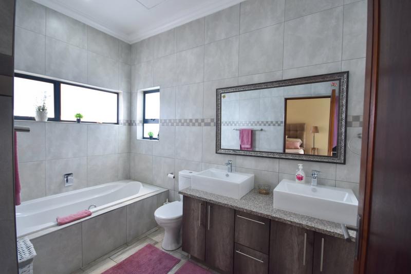 4 Bedroom Property for Sale in Midstream Estate Gauteng