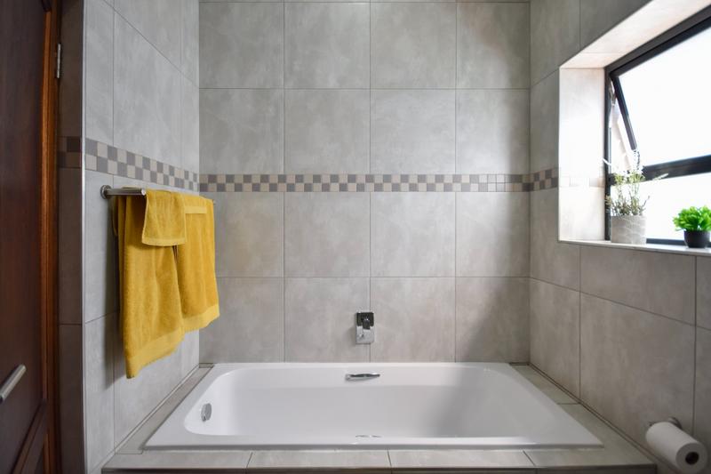 4 Bedroom Property for Sale in Midstream Estate Gauteng