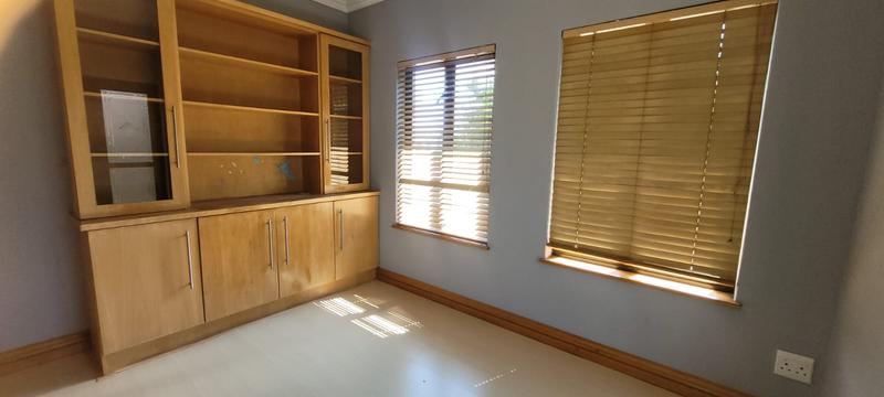 4 Bedroom Property for Sale in New Market Gauteng