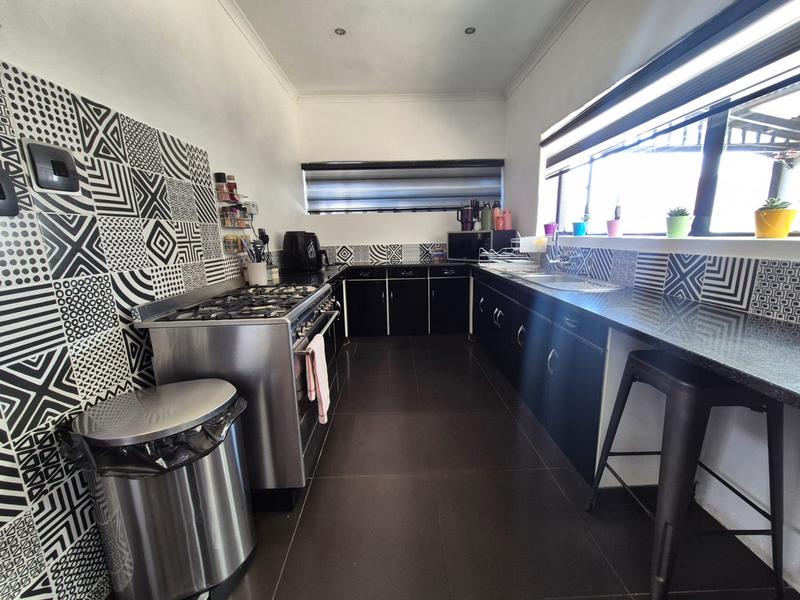 3 Bedroom Property for Sale in South Crest Gauteng