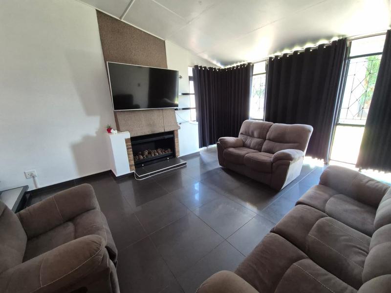 3 Bedroom Property for Sale in South Crest Gauteng