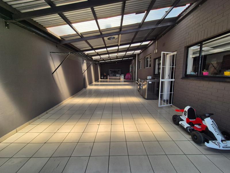 3 Bedroom Property for Sale in South Crest Gauteng