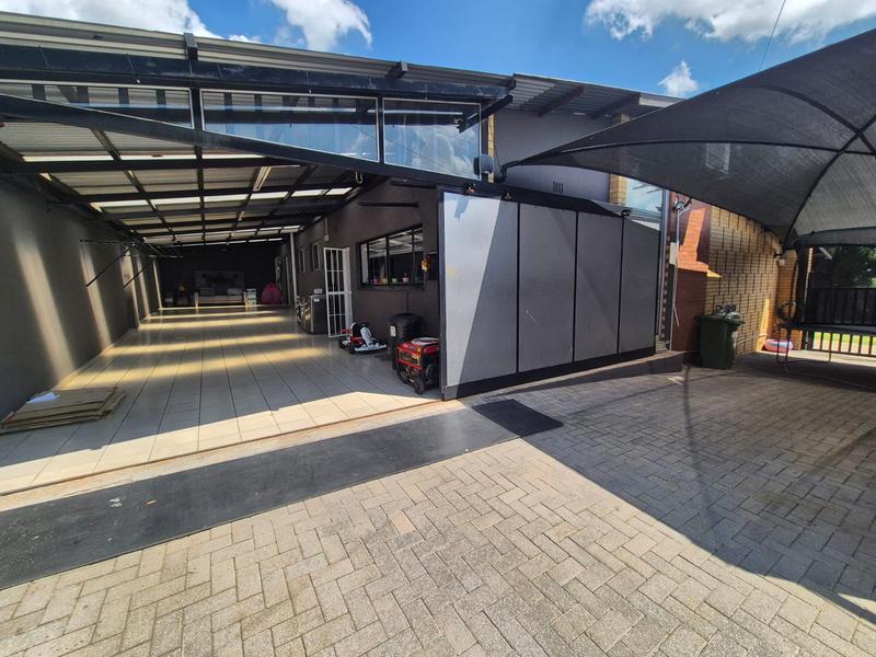 3 Bedroom Property for Sale in South Crest Gauteng