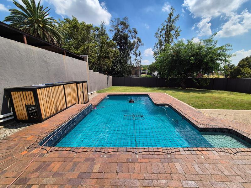 3 Bedroom Property for Sale in South Crest Gauteng