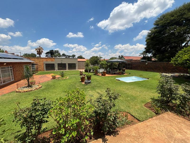 2 Bedroom Property for Sale in Florida Gauteng