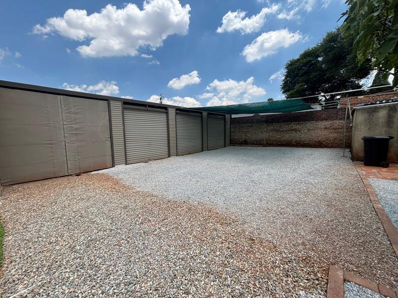 2 Bedroom Property for Sale in Florida Gauteng