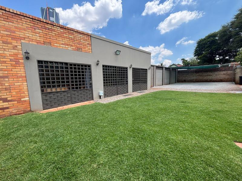 2 Bedroom Property for Sale in Florida Gauteng