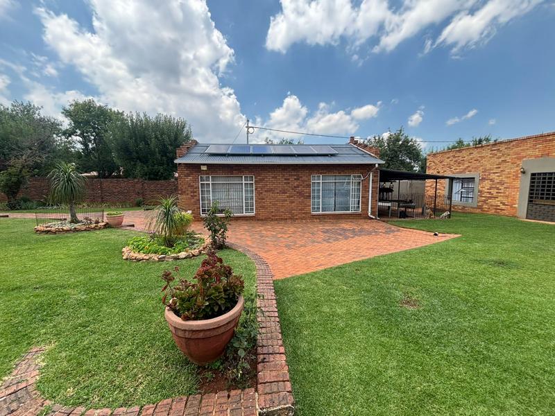 2 Bedroom Property for Sale in Florida Gauteng