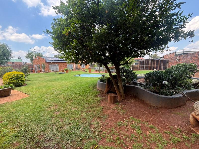 2 Bedroom Property for Sale in Florida Gauteng