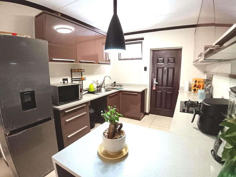 To Let 2 Bedroom Property for Rent in Blue Hills Gauteng